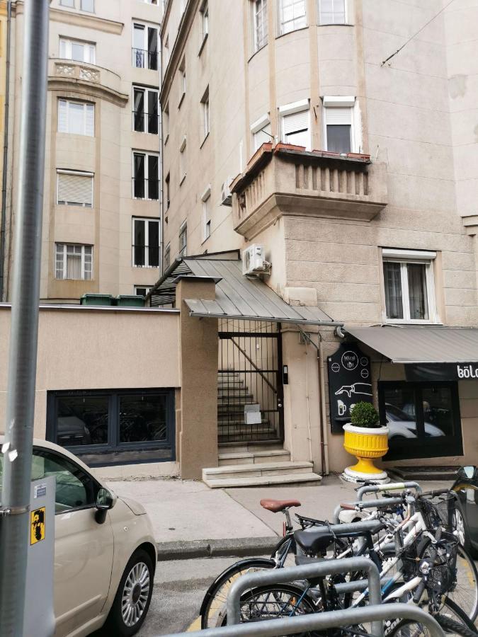 Liberty Bridge Zenta Apartment Budapest Exterior photo